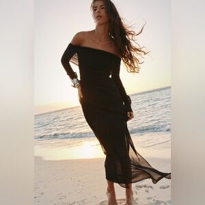 Zara | Off the shoulder ruched midi dress | Black | M